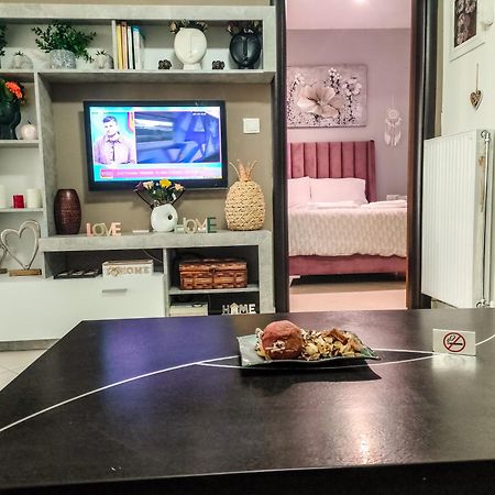 Appartement Χλιδατο-Ονειρεμενο-Μοντερνο Διαμερισμα!!! à Larissa Extérieur photo